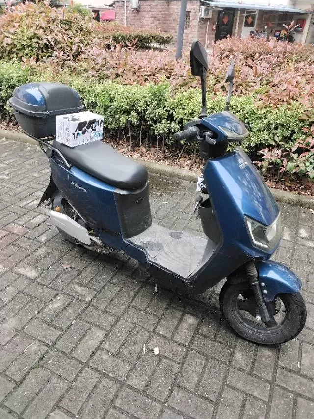 转让闲置骑韵60v5个电池 大电车，车龄3年 去年换的电池，续航50公里+ 钥匙…图片2