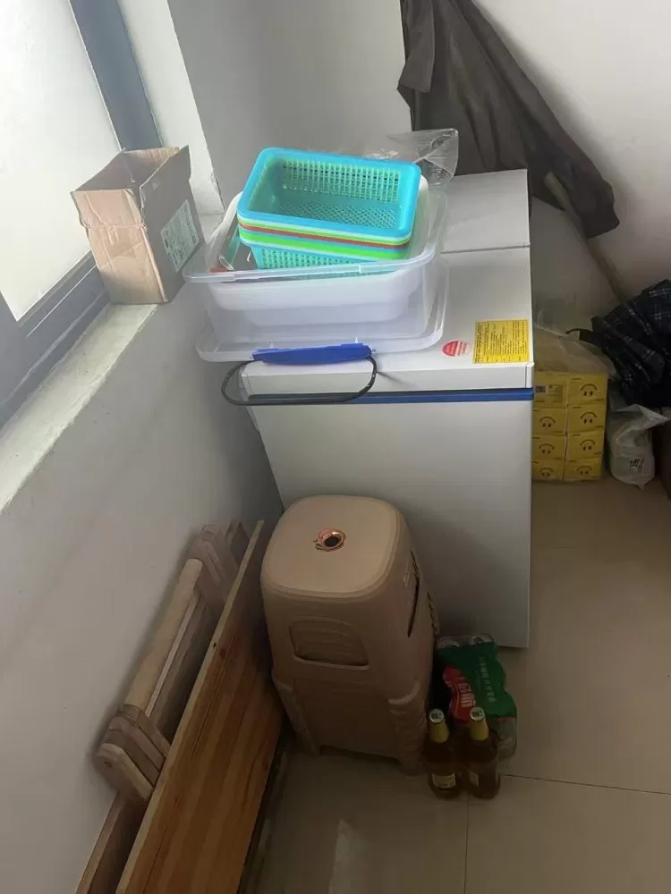 三轮餐车，桌椅板凳设备通通一起带灯箱招牌，空间大，适合做炸串、烧烤、小吃，设备齐…图片2