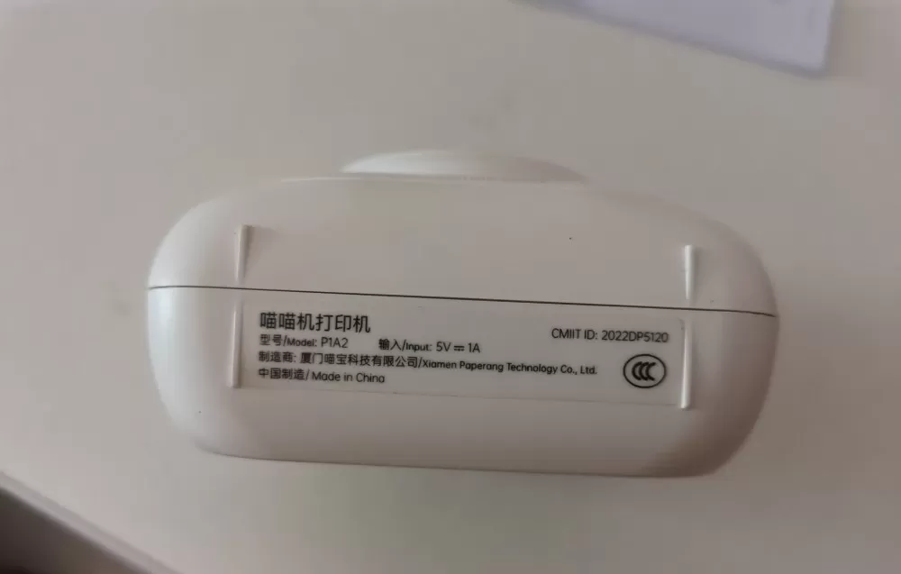 九成新喵喵机 不小心摔过两次有轻微划痕 价格可小刀 可包邮（偏远地区不包）可以正…