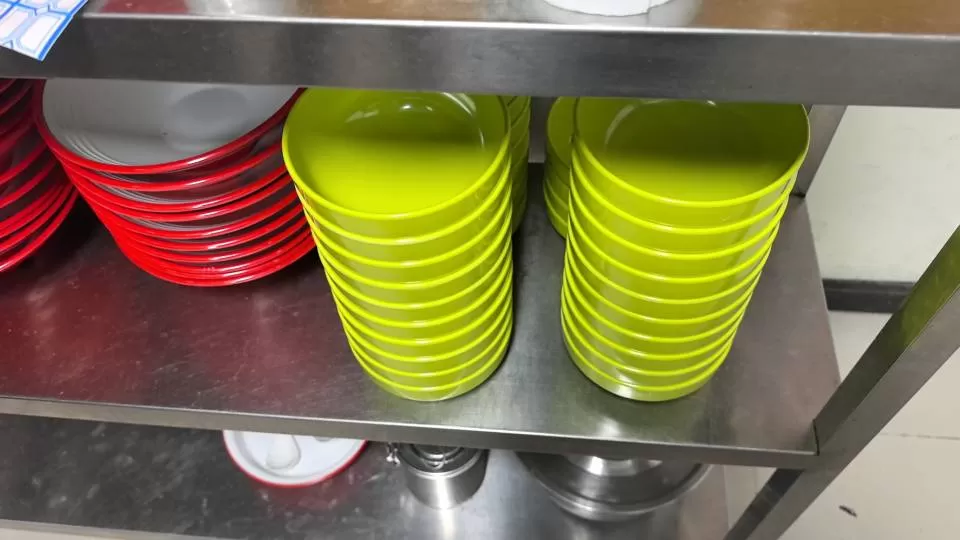 出一款保温饭台，品牌为不锈钢制造，颜色为银色，采用长方形设计，尺寸适中，适合商用…图片4