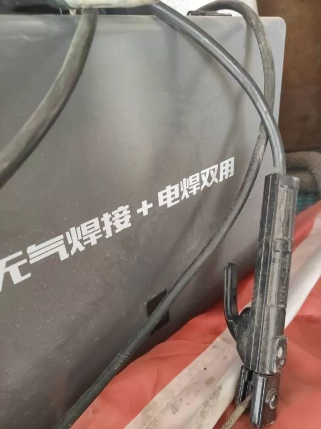 二保电焊一体机，没用几天。
