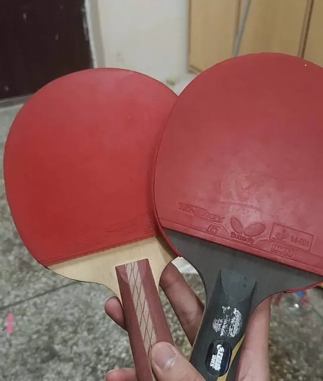 出红双喜乒乓球拍 两支一起直拍横拍都有 正手红胶反手黑胶底板是TENERGY 0…图片2
