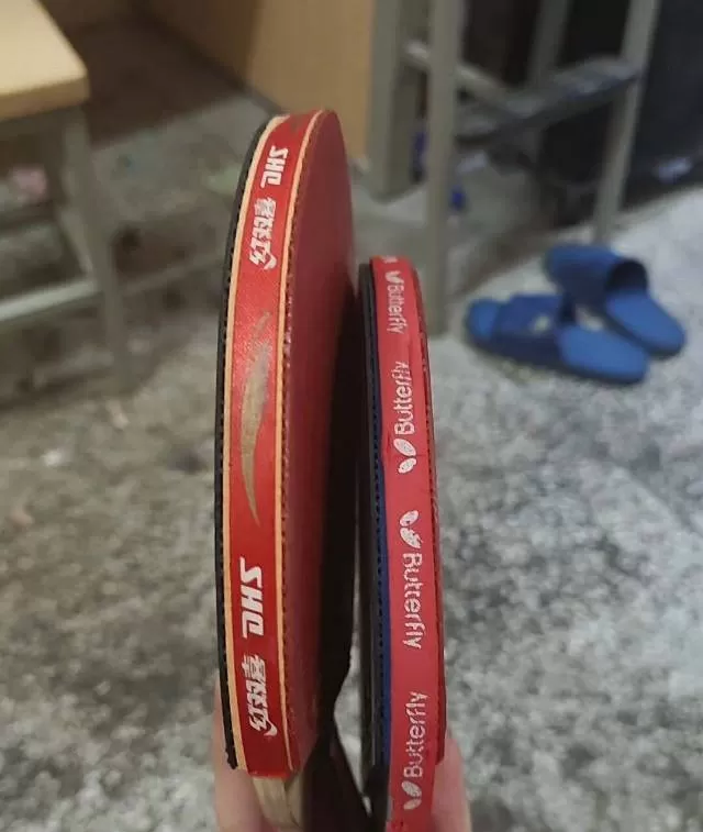 出红双喜乒乓球拍 两支一起直拍横拍都有 正手红胶反手黑胶底板是TENERGY 0…图片3