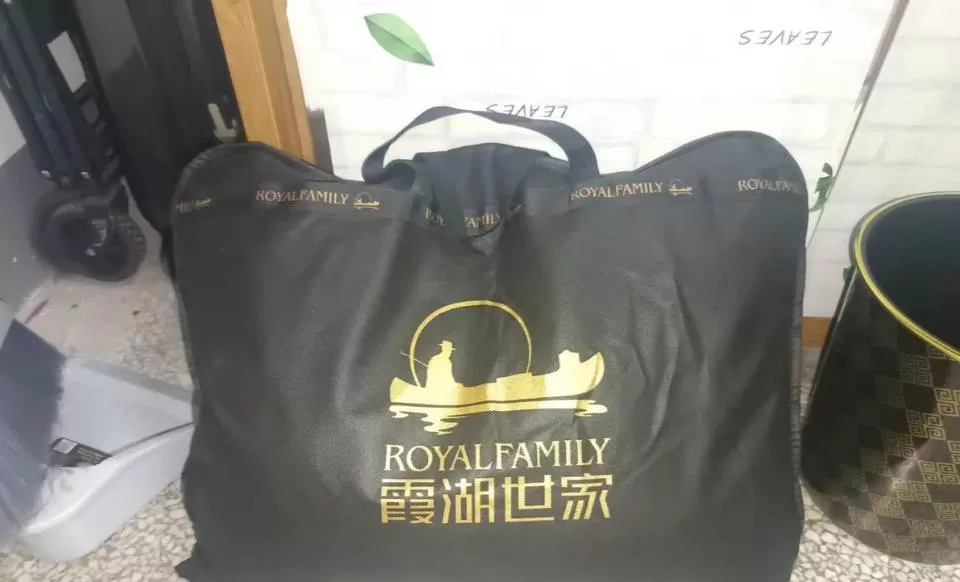 【仅试穿】霞湖世家三合一冲锋衣，XS码（160/80A），全新未拆封带吊牌！硬壳…图片5