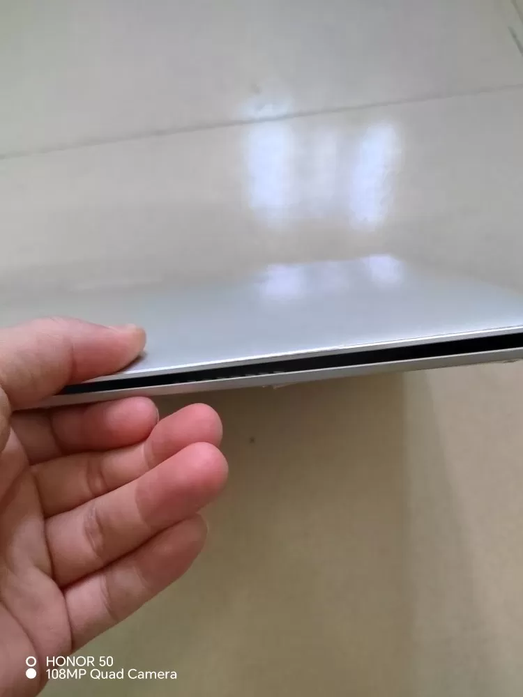 自用八成新笔记本，游戏本。南头附近自提或送上门验机