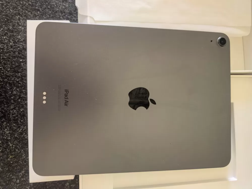 iPadAir几乎全新 iPad Air 10.9英寸 无线局域网版，256G，…图片2