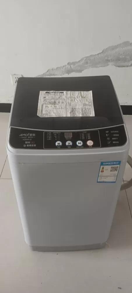 一个人独居家用洗衣机全自动洗衣机一台，八成新用了一年。