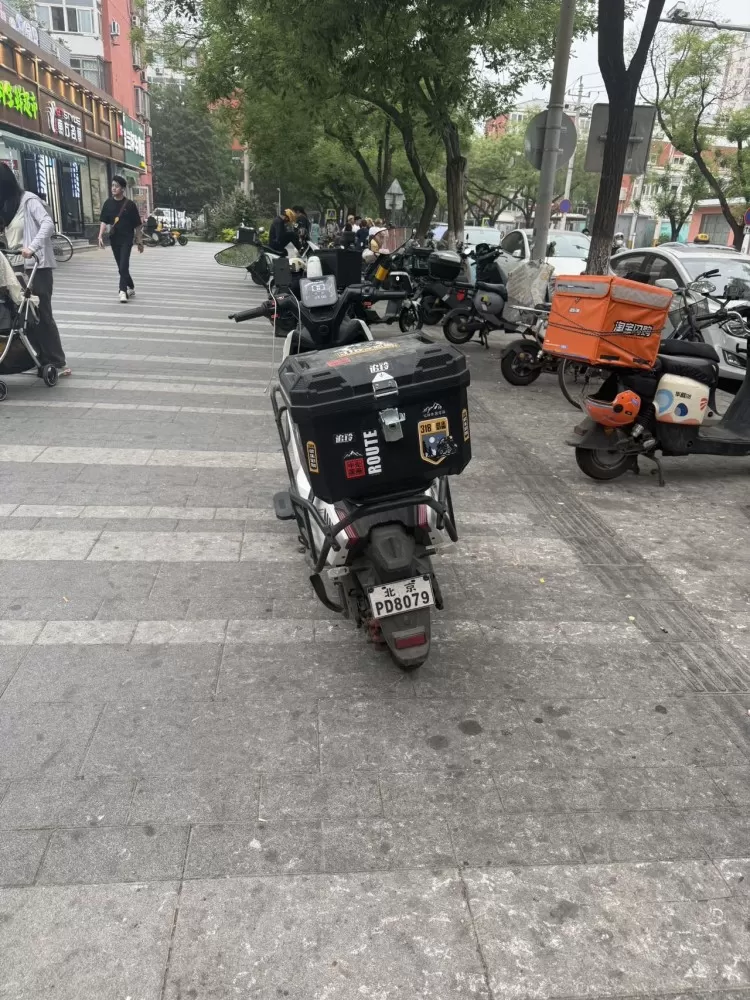 出售车架行驶5000公里带行驶证，北京海淀四道口自提