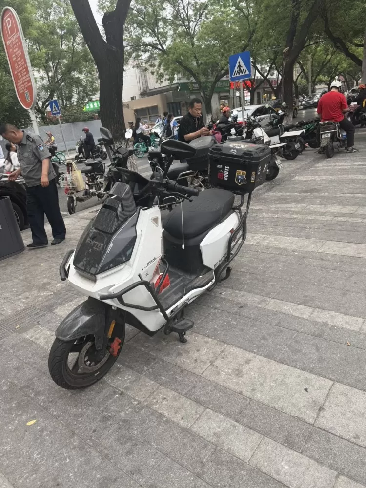 出售车架行驶5000公里带行驶证，北京海淀四道口自提图片3