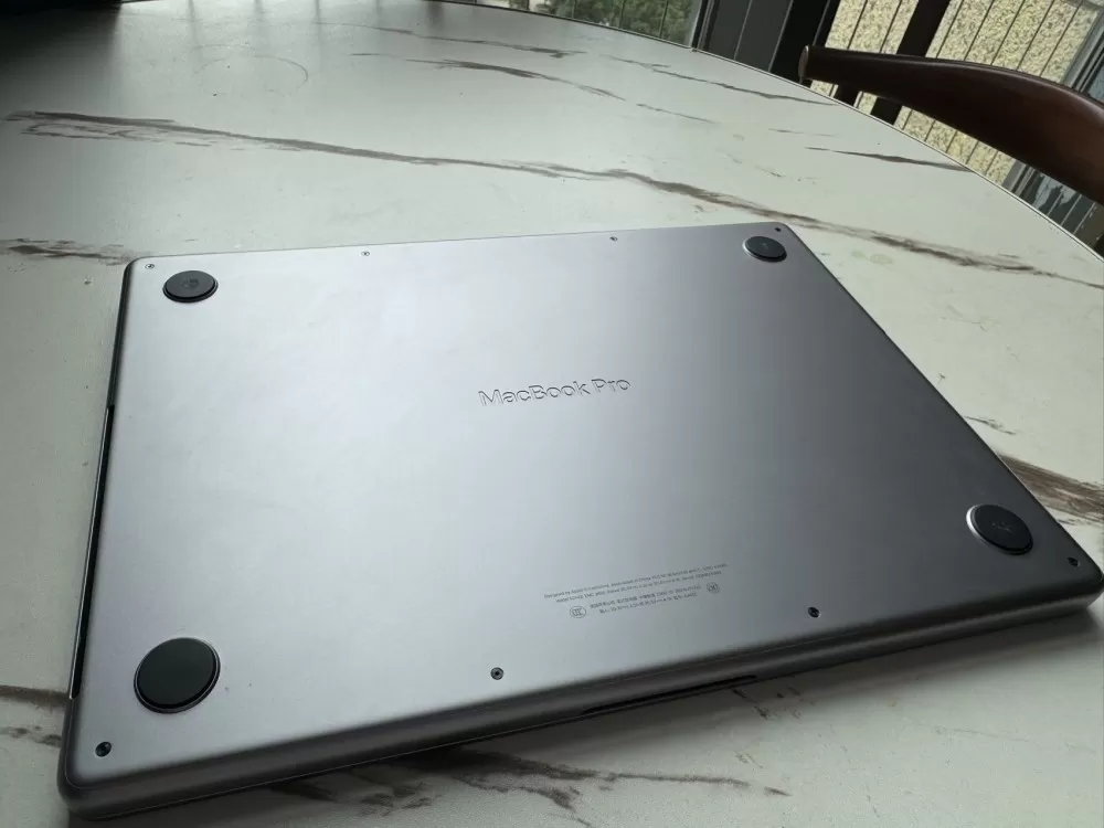 21年14寸MacBook Pro M1 Pro芯片 8+14核 16+512G…