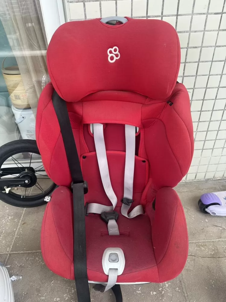 幼儿品牌安全座椅，七成新