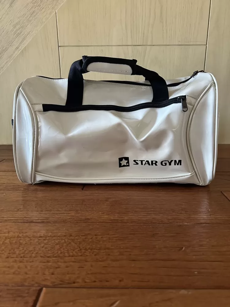 之前上拳课买的STAR GYM健身包，原价199白色，容量大，带拉链，隔层多，收…图片3