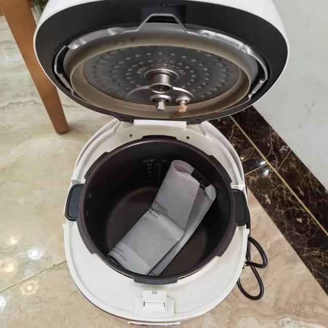 美的电压力锅，5L大容量，MY-13PSS505A型号，功能齐全，煮饭煲汤炖肉都…图片5
