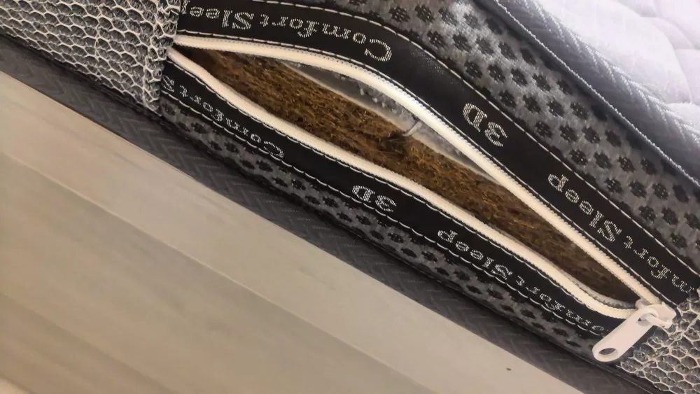 刚买的床垫  棕垫10公分的 睡着舒服