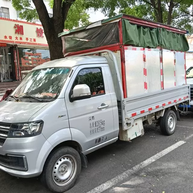 本人有小平板货车2025年5月上牌行程700公里，于转卖。只限于三门峡洛阳地区，…