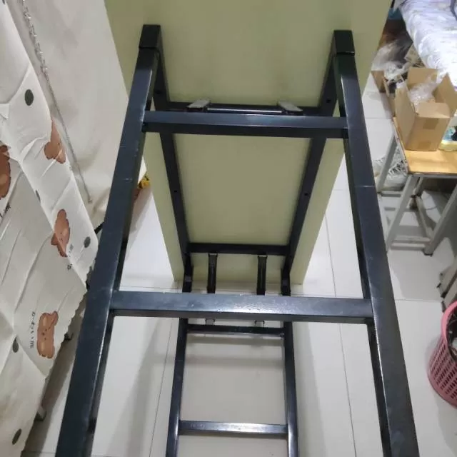 折叠桌，米白色桌面+黑色铁艺支架，结实耐用，桌面宽75cm，长120cm，高80…图片4