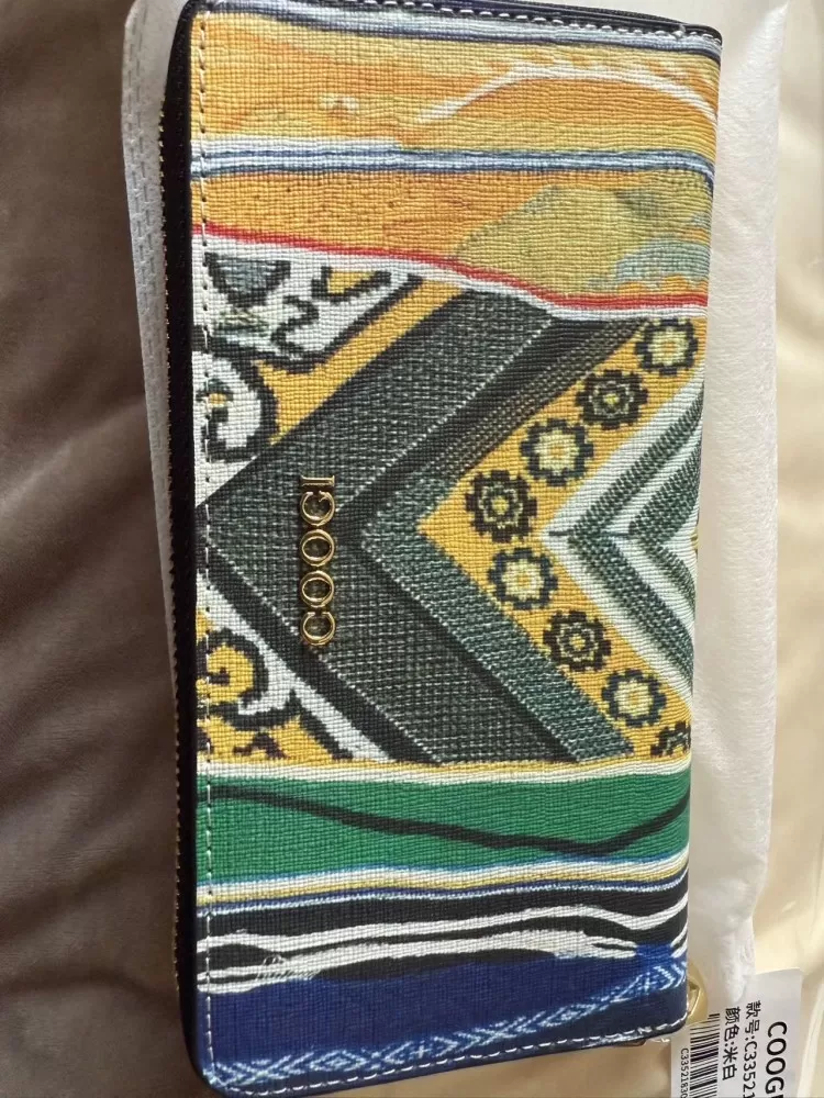 COOGI 米白色经典老花通勤包包  全新 礼盒布袋图片2