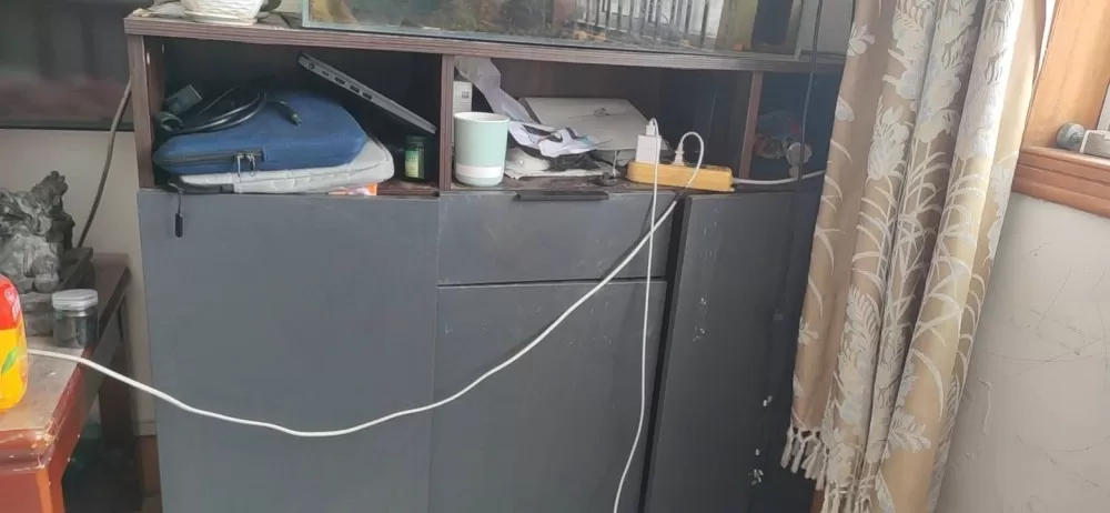 鱼缸及桌子整套卖，无?图片2