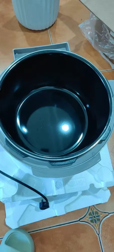 昨天线下购入美的电压力锅，仅拆开试了一次煮饭，完全无磕碰无瑕疵，原装包装盒、量杯…图片4