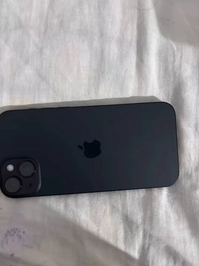国行iPhone15 黑色128G 双卡全网通5G 九成新带面容ID 无锁非美版…图片2