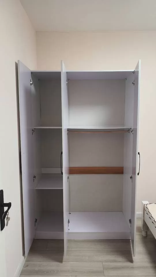 衣柜1.2M*1.95M，床1.5M*1.8M，床垫椰棕床垫图片3