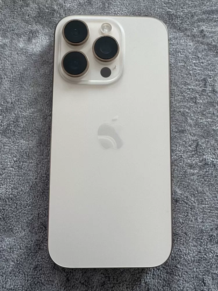 出iPhone 16 Pro128g 国行成色几乎全新 外观很新没啥痕迹全原装无…图片2