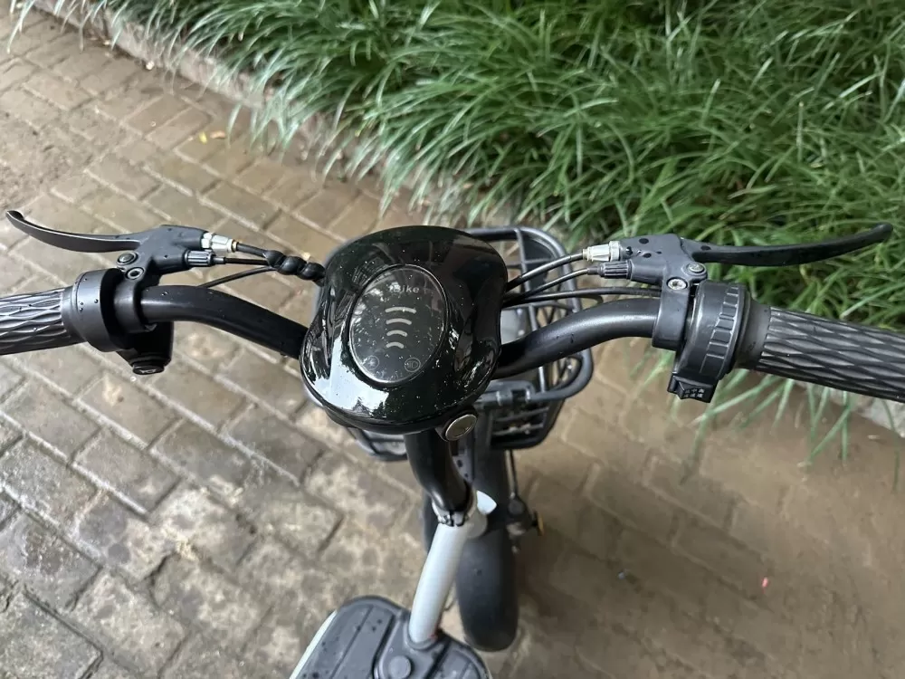 奥豆电瓶车，电瓶今年五月刚换的电池还在保，外观没有磕碰，平时上下班骑，能跑30公…