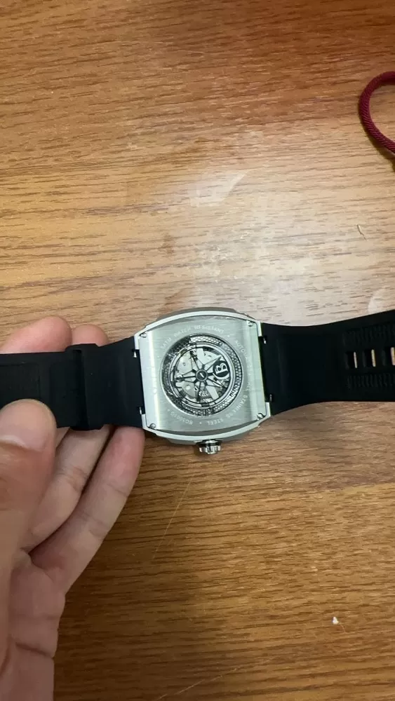布加迪手表，新买要2千6，买了一个星期图片3