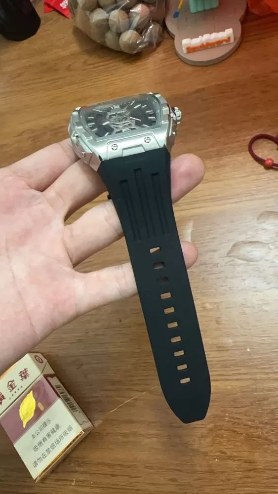 布加迪手表，新买要2千6，买了一个星期图片5
