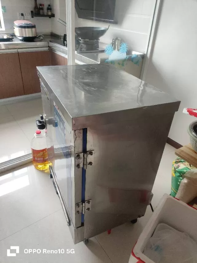 商用6盘电蒸饭柜，只用过几次，成色新，全部功能正常，加热无故障。砚山本地自提，需…图片2