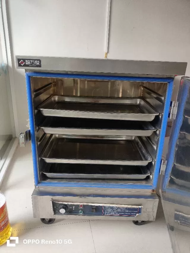 商用6盘电蒸饭柜，只用过几次，成色新，全部功能正常，加热无故障。砚山本地自提，需…
