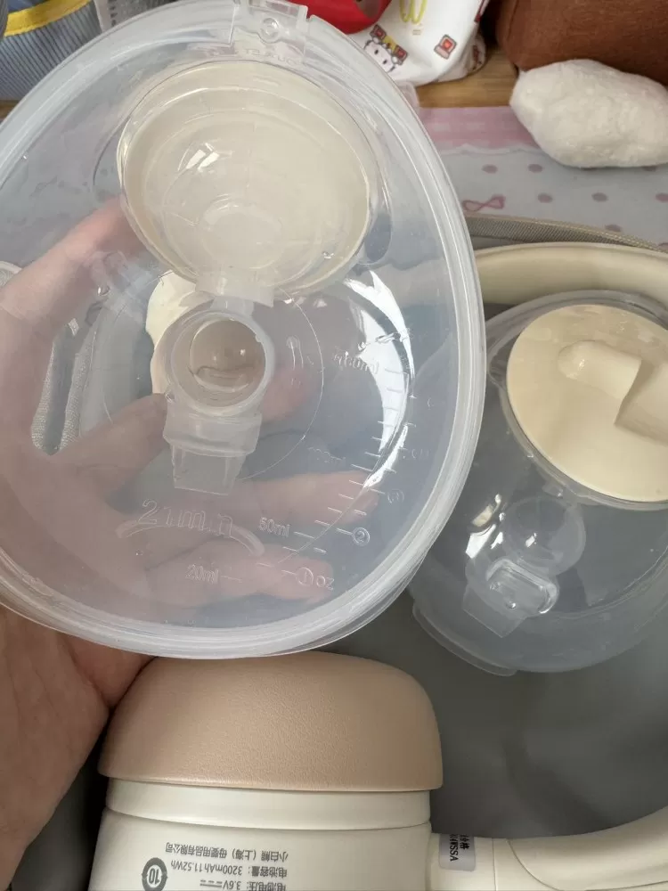 本来准备上班背奶入手的小白熊吸奶器实际只用了不到一个月奈何宝宝坚决不吃奶瓶，吸出…图片2