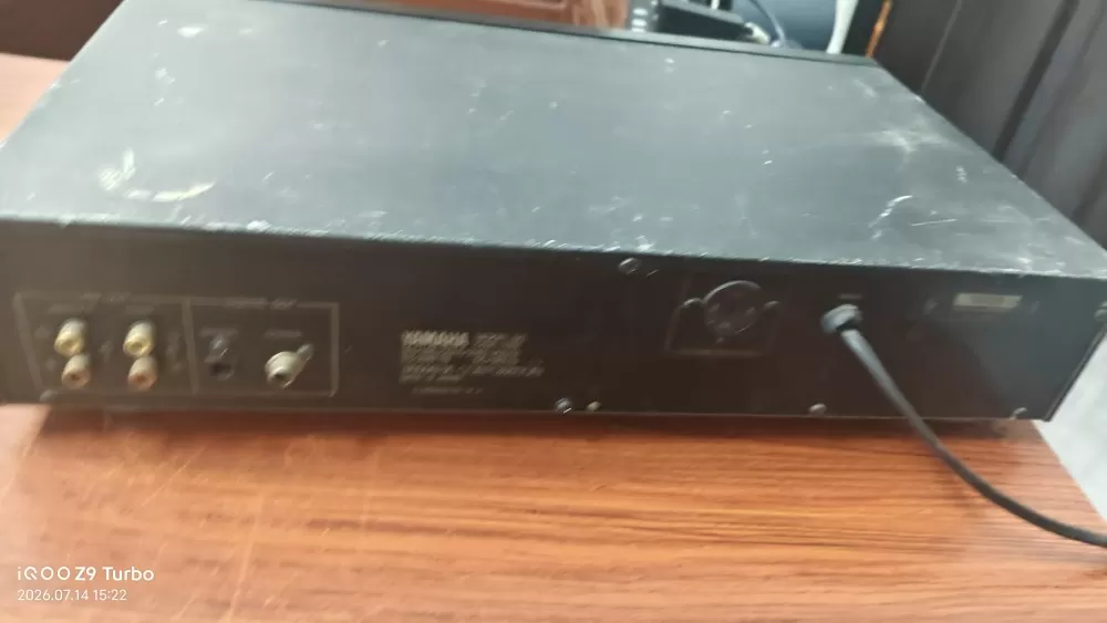 雅马哈CDX750正常开机，无法读碟图片2