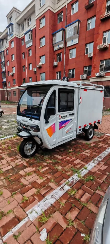 快递三轮车，有大绿本手续齐全