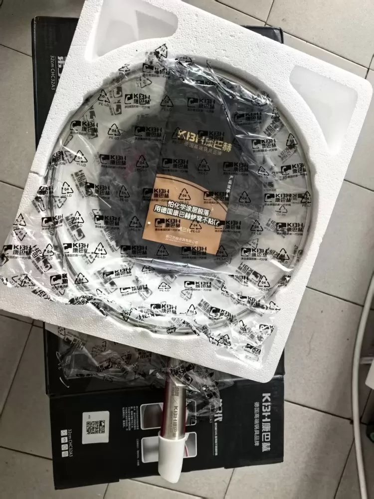 出个人闲置 全新康巴赫不粘锅尺寸:32cm  (我掌勺，一桌6~8人的菜，一锅出…