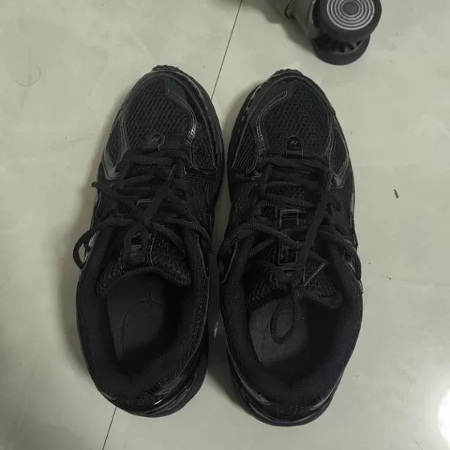 New Balance 1906R 全黑黑武士复古跑鞋网面透气，厚底缓震，上脚好…