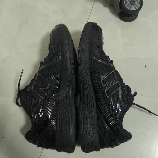 New Balance 1906R 全黑黑武士复古跑鞋网面透气，厚底缓震，上脚好…图片3