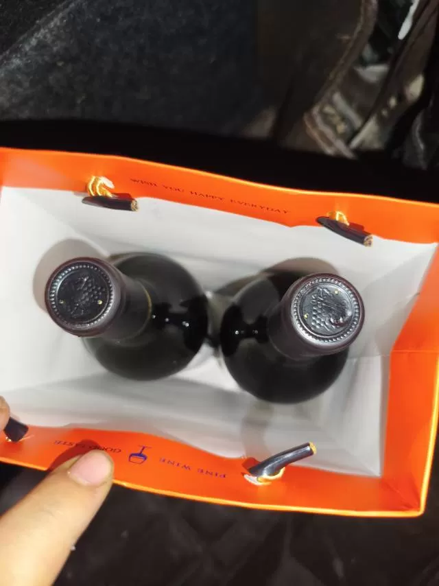 新的没用过，可以议价是4瓶
