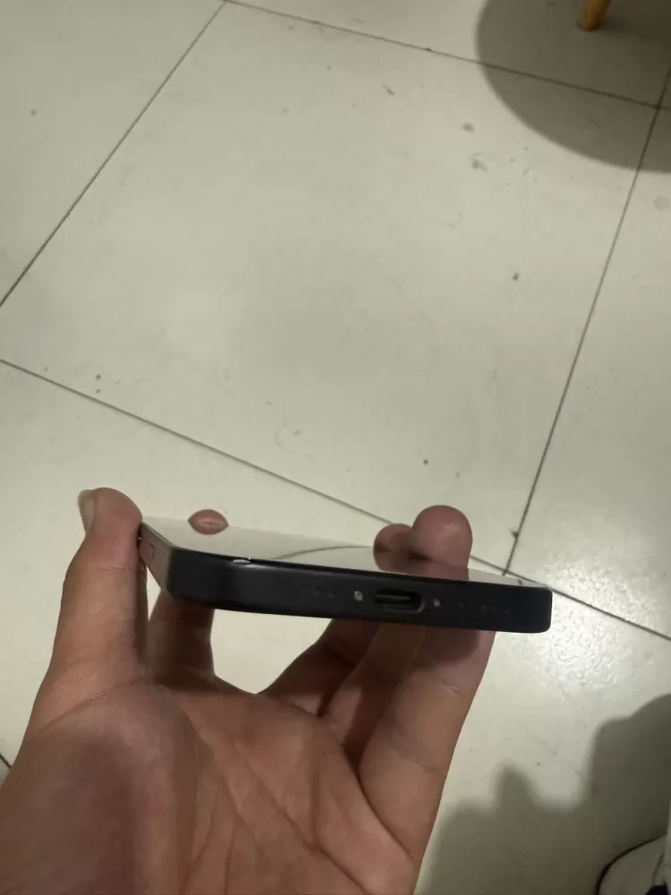 国行iPhone16 256G，电池100%更换原厂屏 漏夜 在保到明年2月