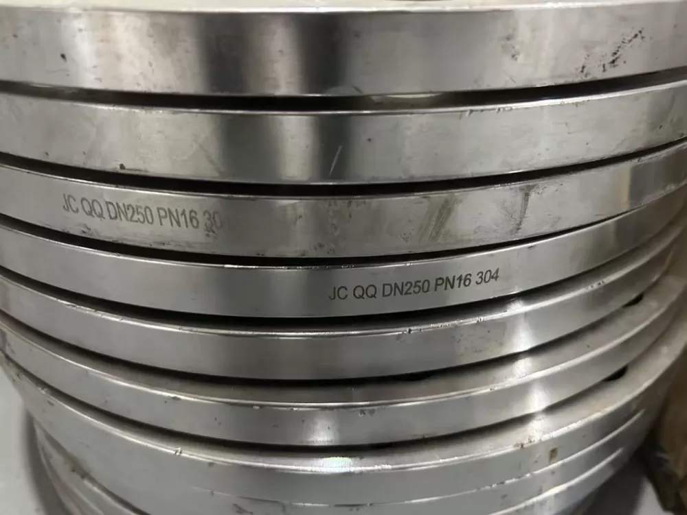304不锈钢平焊法兰dn250（PN16）的，全新的，工地买多，没用完，180一…