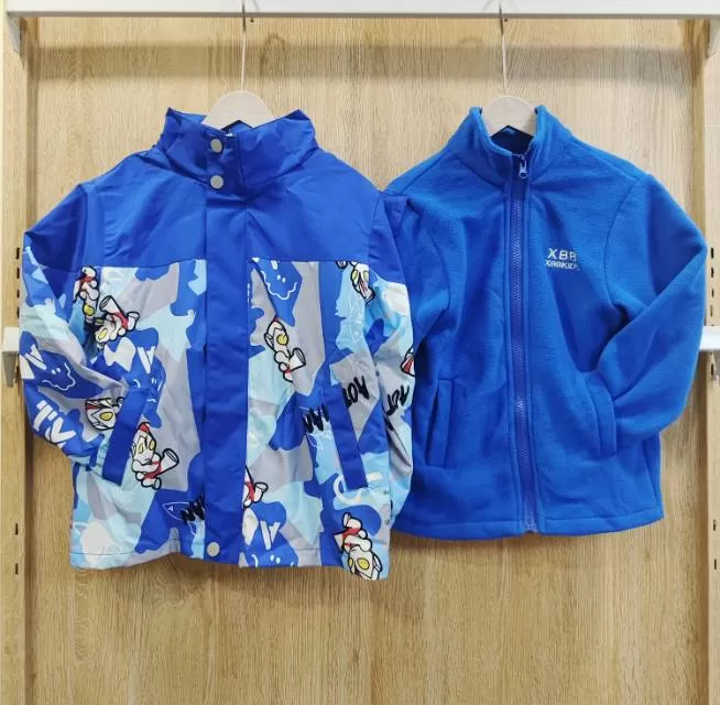 撤店清仓，儿童三合一外套       2-6岁适用