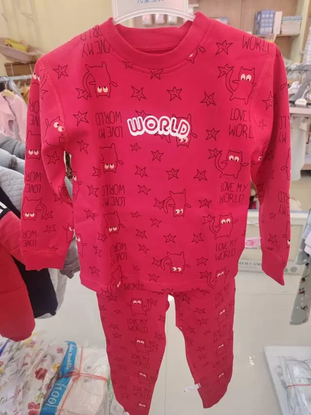 撤店清仓，婴幼儿秋衣套装100元3套，2套都有，纯棉A类。更多样式，具体私聊图片5
