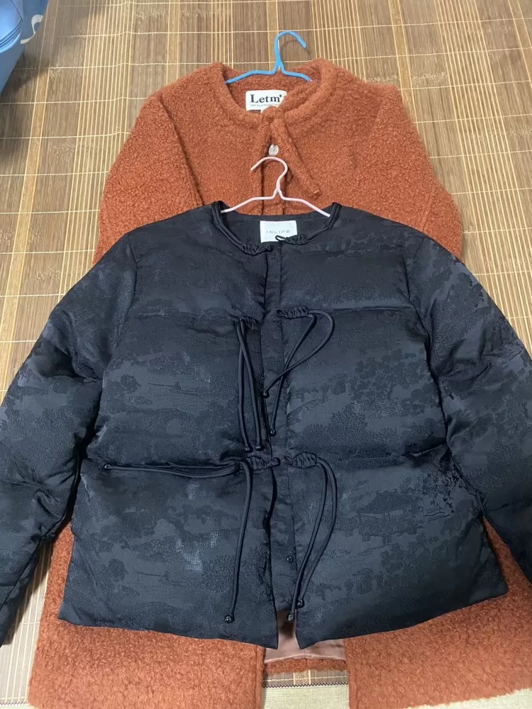 全部打包带走600出还赠送一个熨斗??鞋子都是新的37码，大衣仅试穿过，2件羽绒…图片5